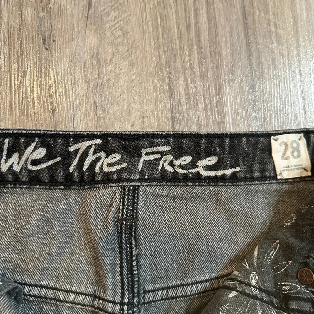 We The Free People Baily Maverick Skirt Women 28 Black Denim Mini Raw Fringe Hem
